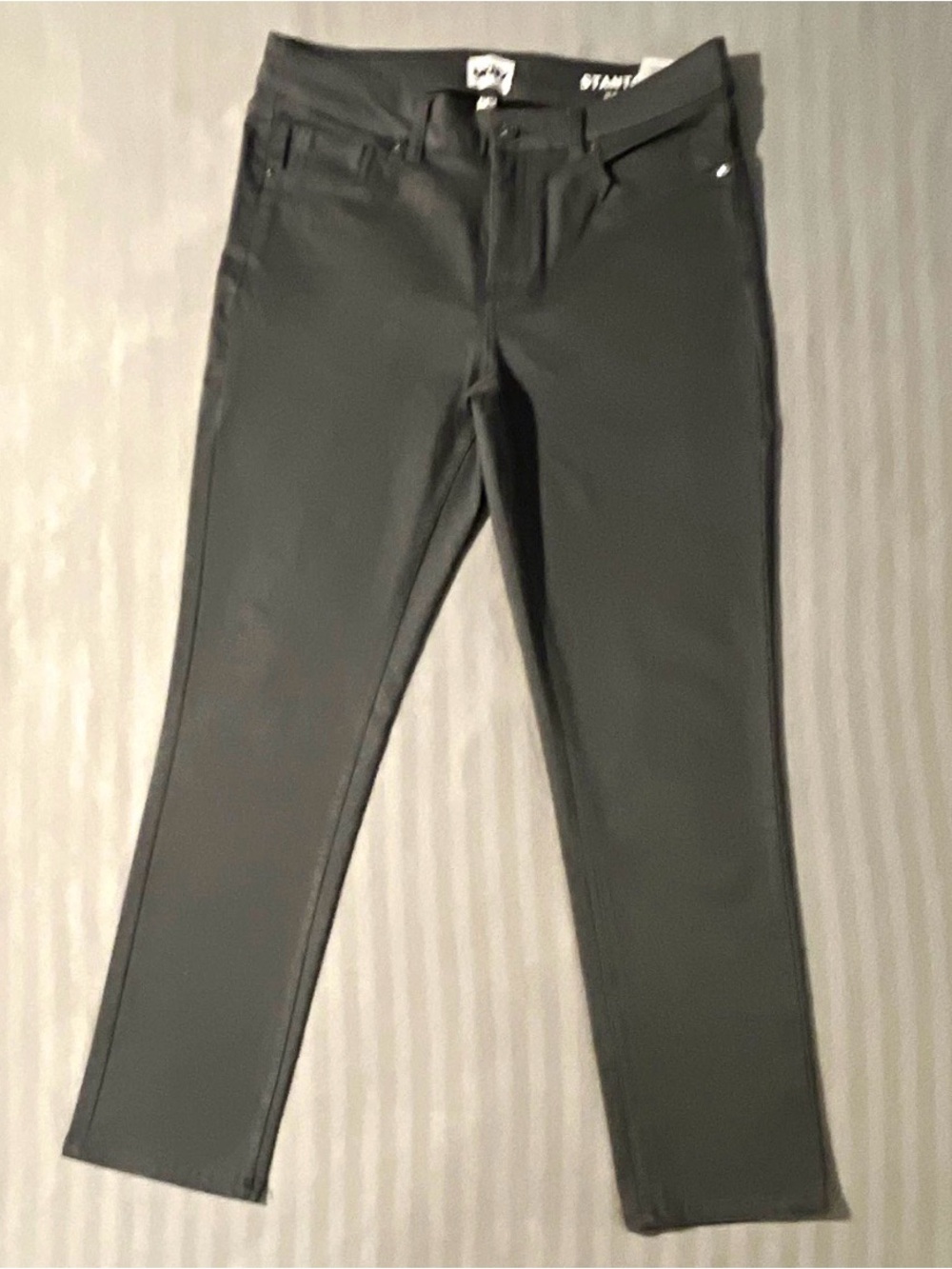 DKNY Men's Skinny Pants in Black